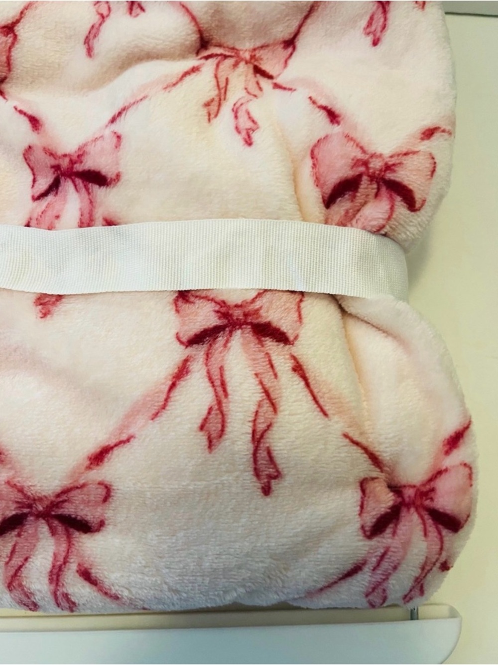 Adirondack Baby by Berkshire Blanket Pink with Dark Pink Bows - Picture 11 of 11